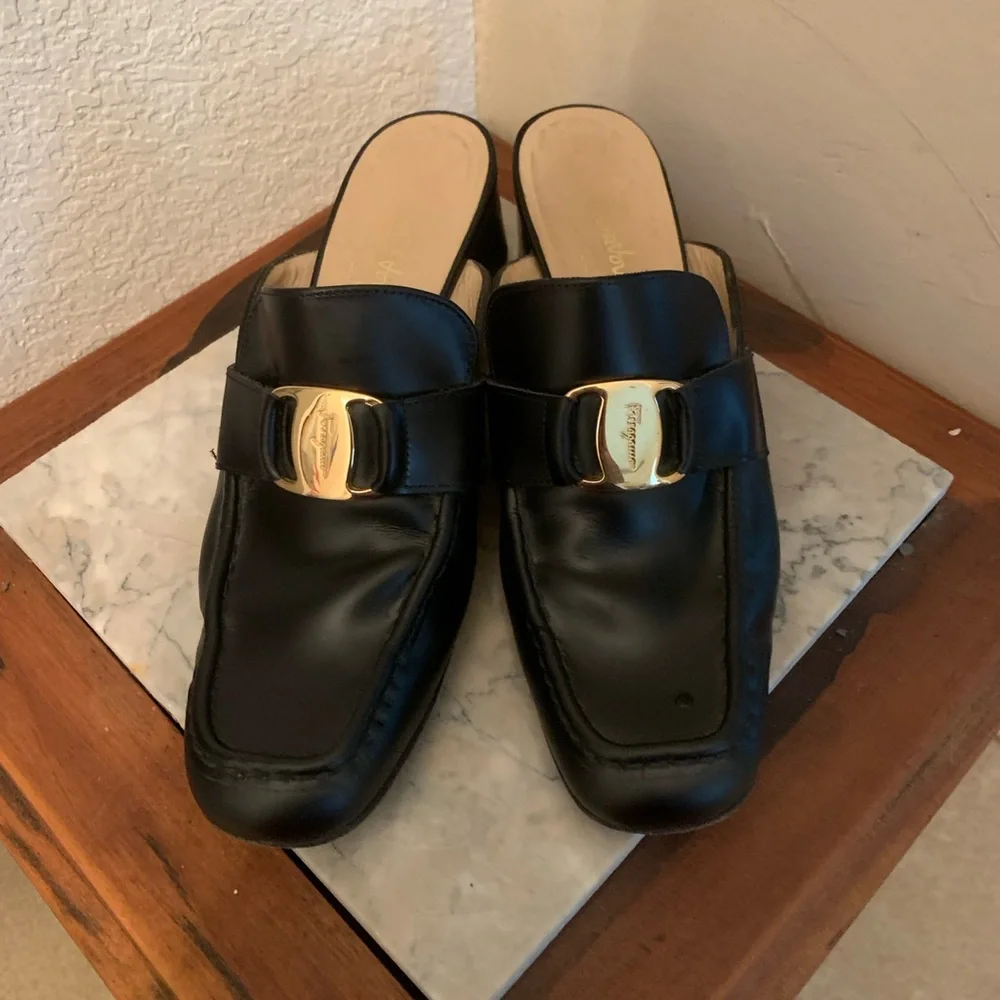 Salvatore Ferragamo black mules - size 5.5 - Picture 1 of 8